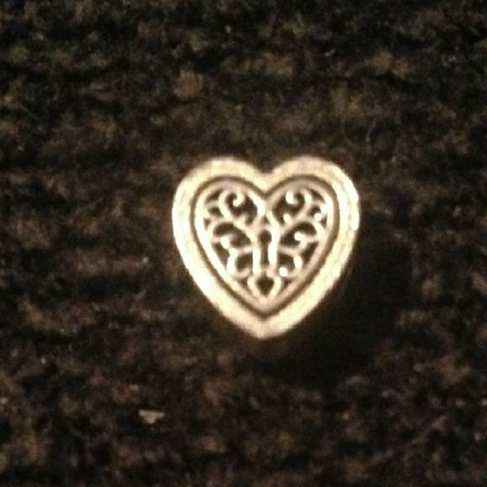● Heart charm ●